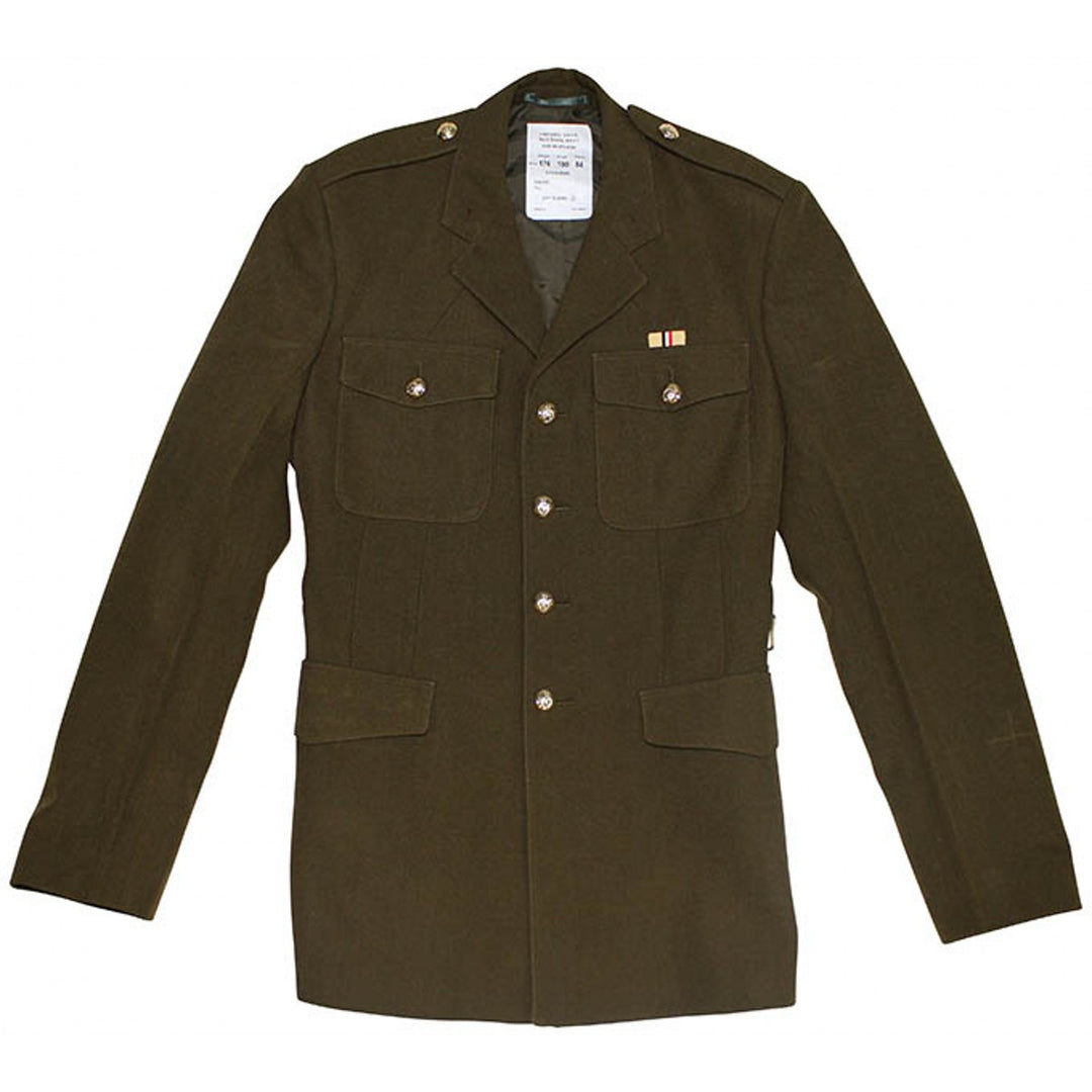 Tailored army jacket with shiny buttons