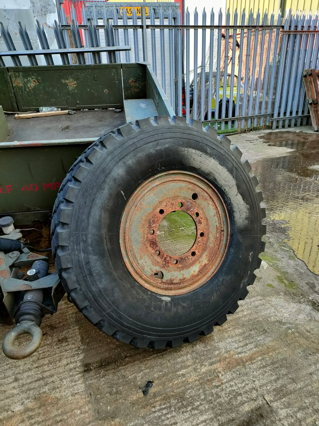 Leyland Daf T244 Wheel and Tyre