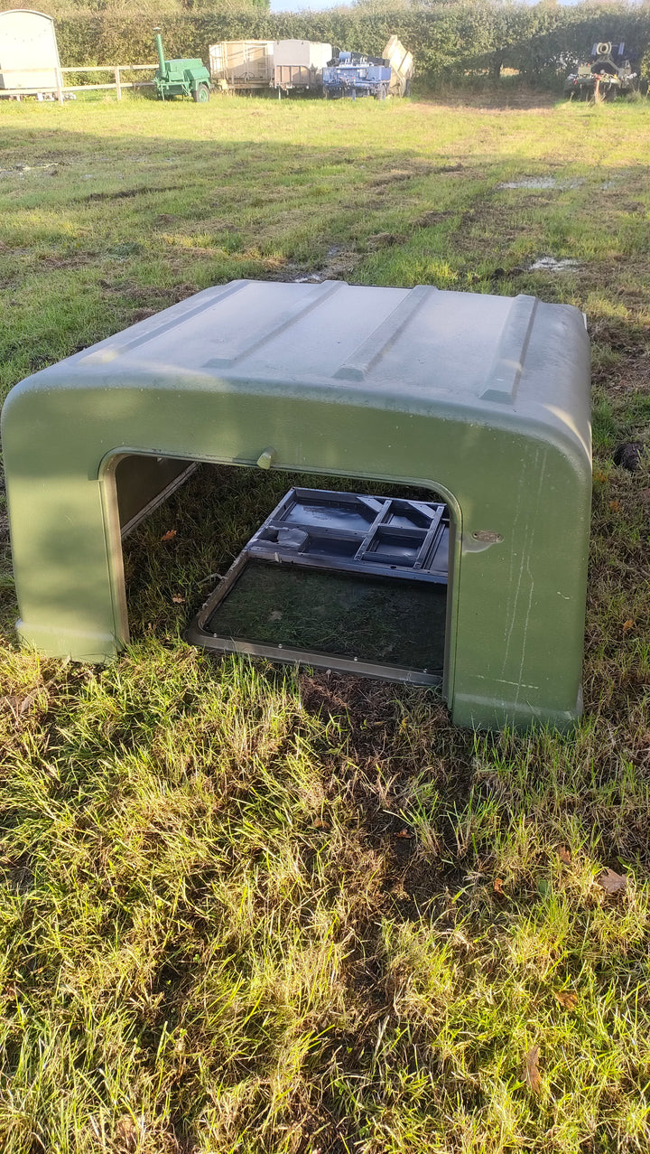 Land rover 90 hard top and rear door