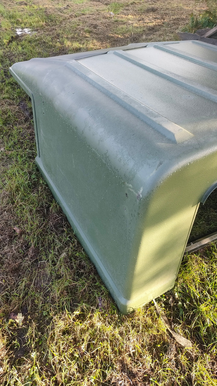 Land rover 90 hard top and rear door