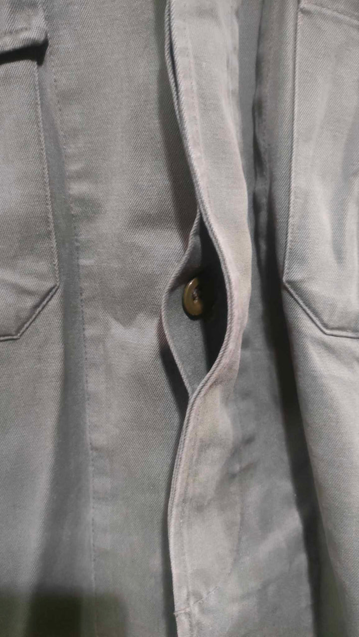 close up view of hidden fastening buttons