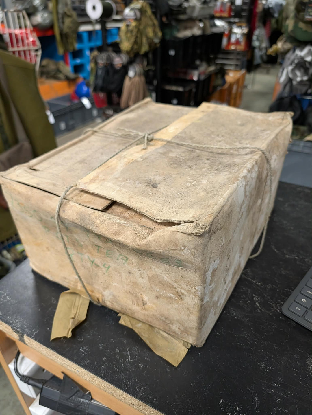 Genuine British Army Aluminium Tea Pot – New Old Stock