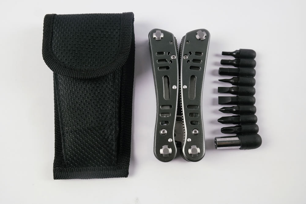 MultiTool with Bit Kit - Buckland