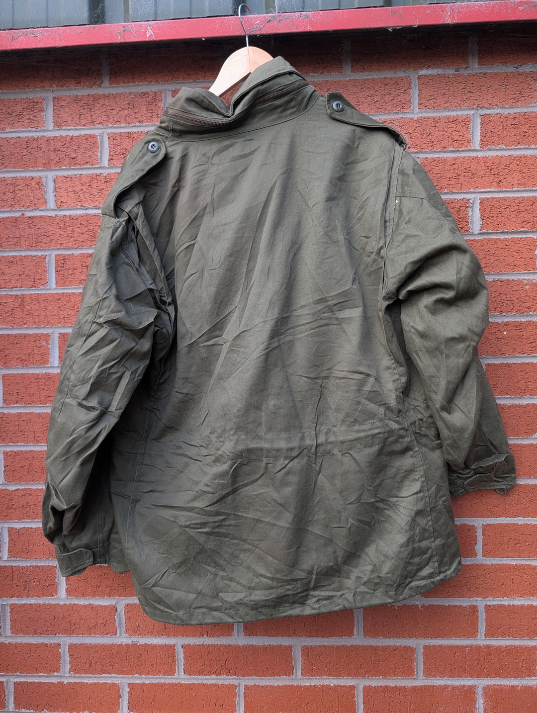 Genuine US Army M65 Field Jacket – Olive Green (Like New - XXLarge Regular)