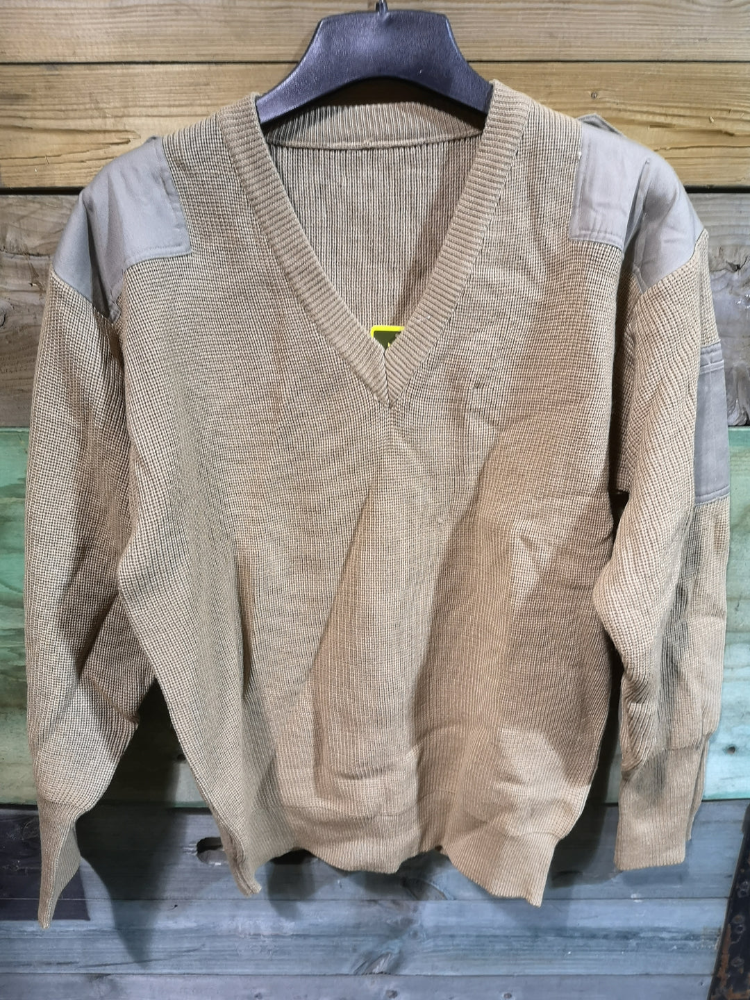 Wool V neck Pullover NEW