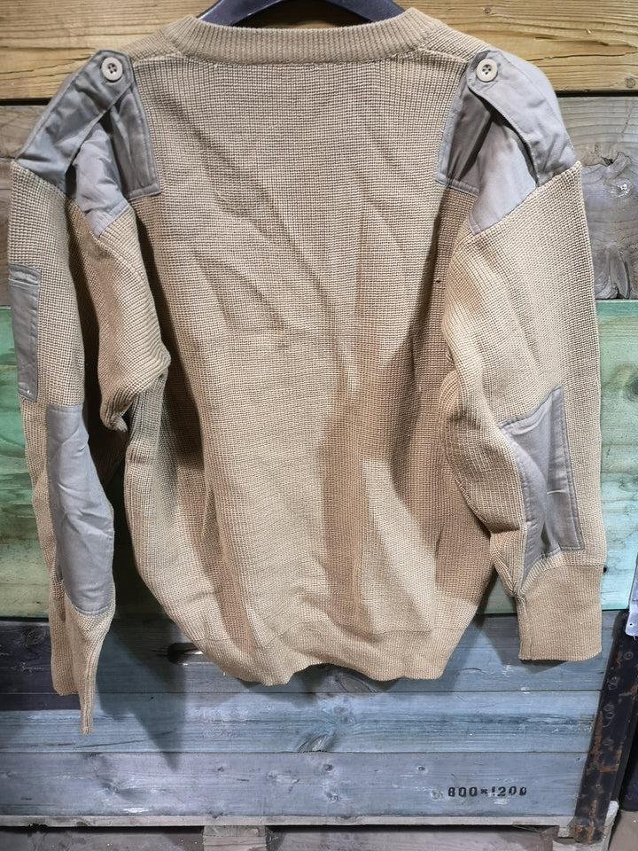 Wool V neck Pullover NEW