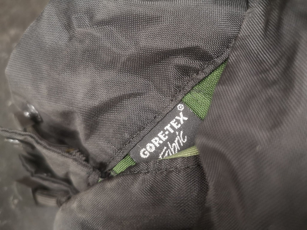 close up of 'gore-tex fabric' label 