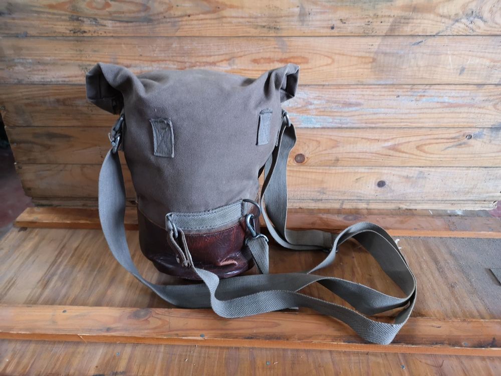 Swedish Army M39 Model 39 Gas Mask Bag - Brown