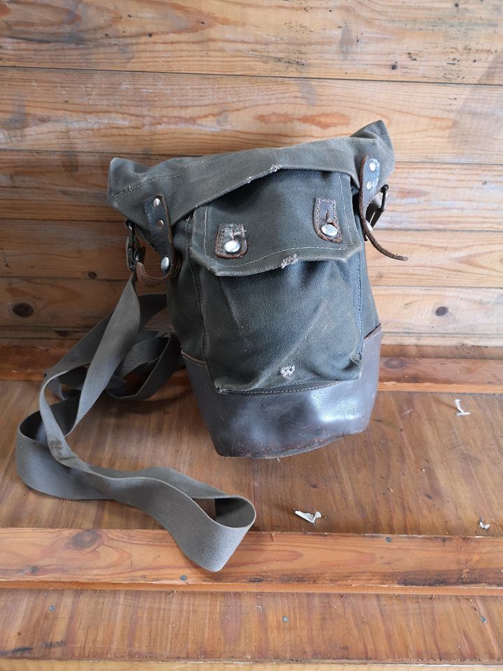 Swedish Army M39 Model 39 Gas Mask Bag - Grey